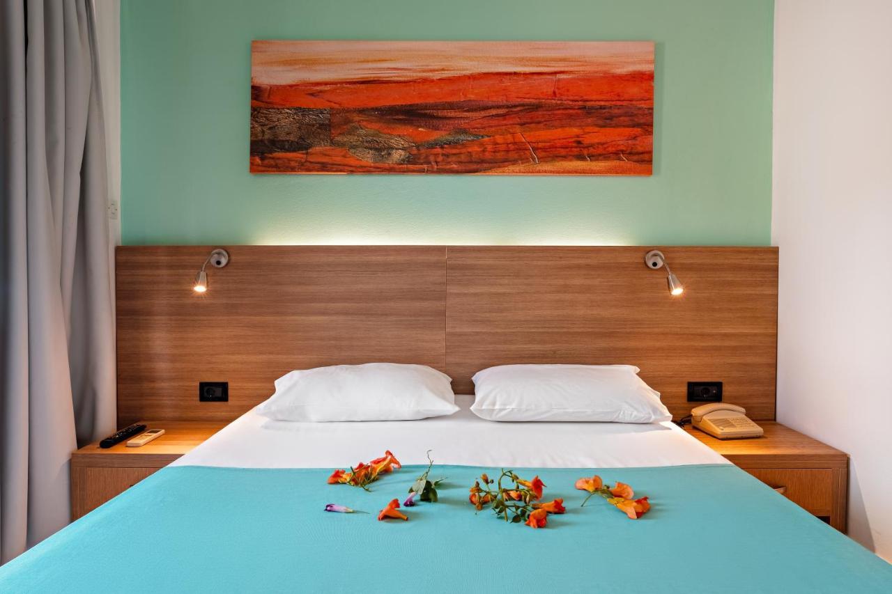 Hotel Pavlou Poros Town Exterior photo
