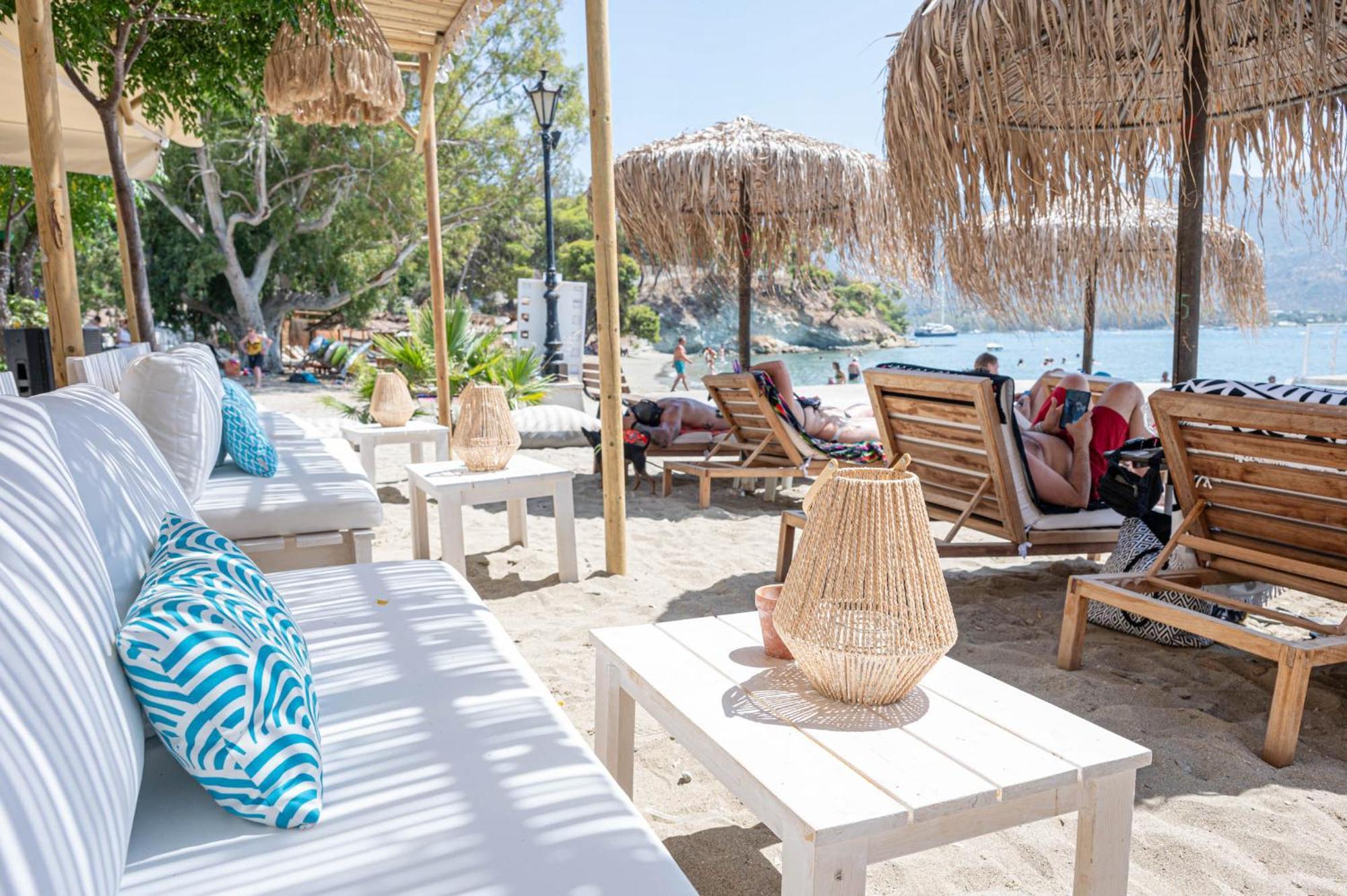 Hotel Pavlou Poros Town Exterior photo